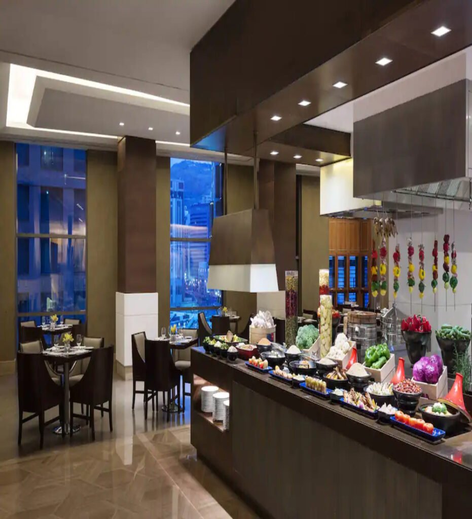 Hyatt-Regency-Makkah-Jabal-Omar-P032-The-Oasis-Restaurant-Side.16x9